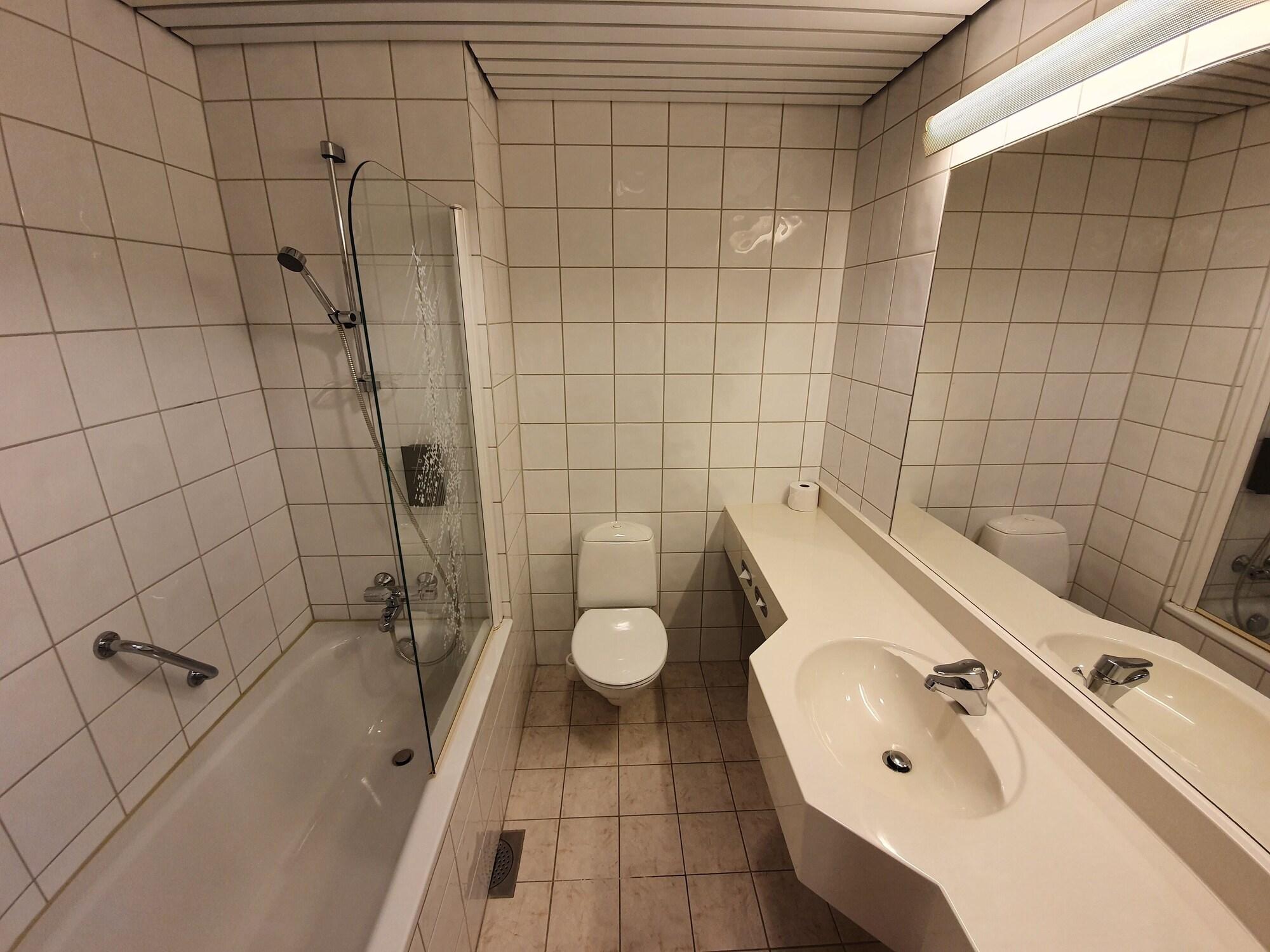 Hotel - Bad & Velvaere 4*