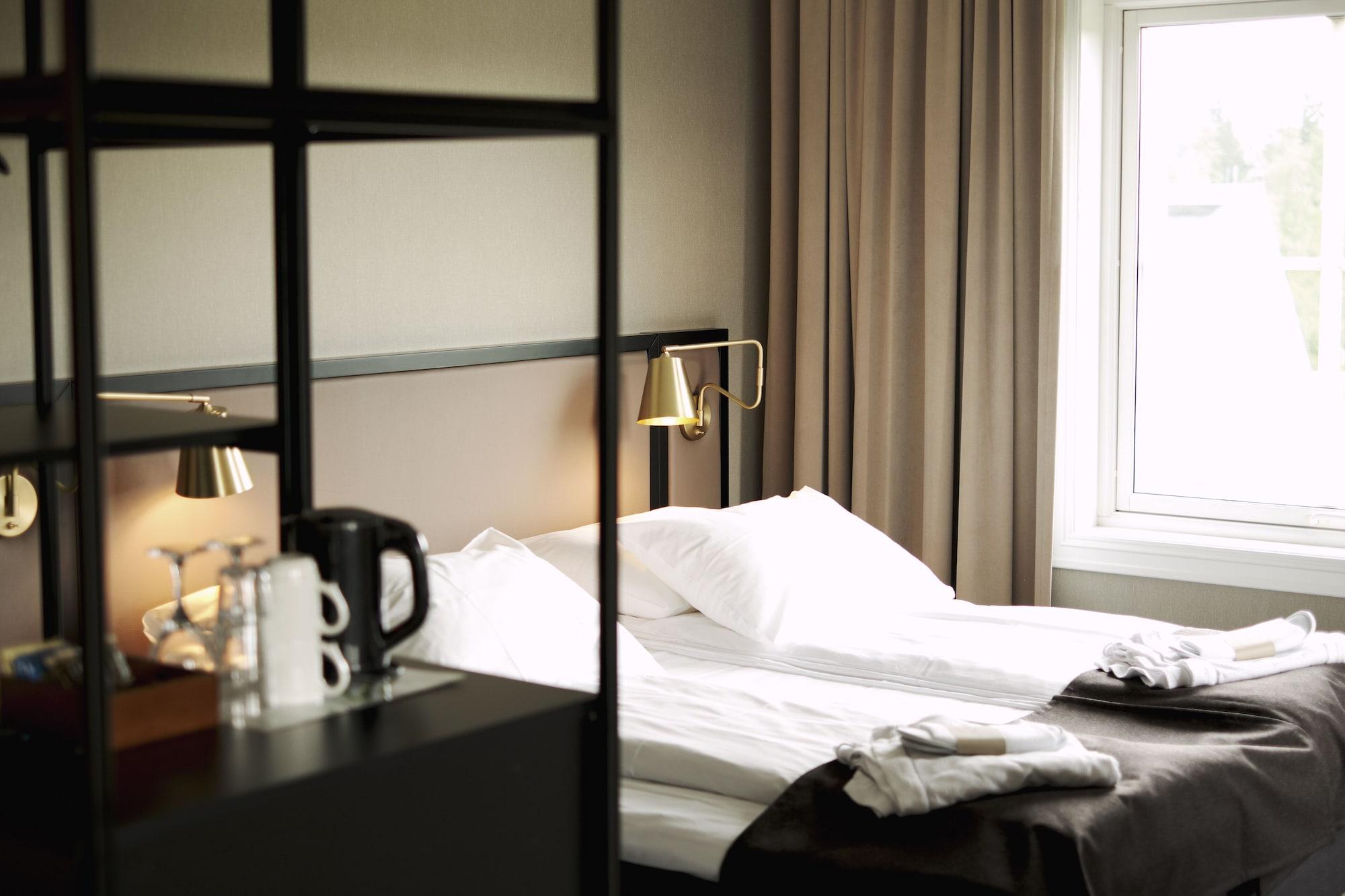 - Bad & Velvaere Hotel 4*