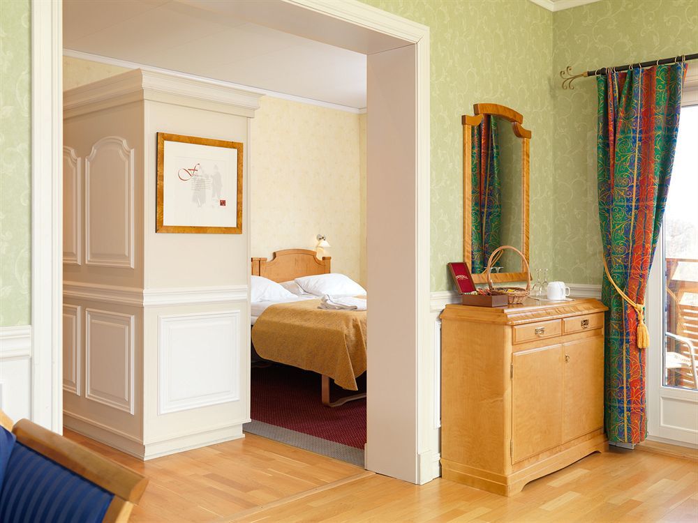 - Bad & Velvaere Hotel 4*